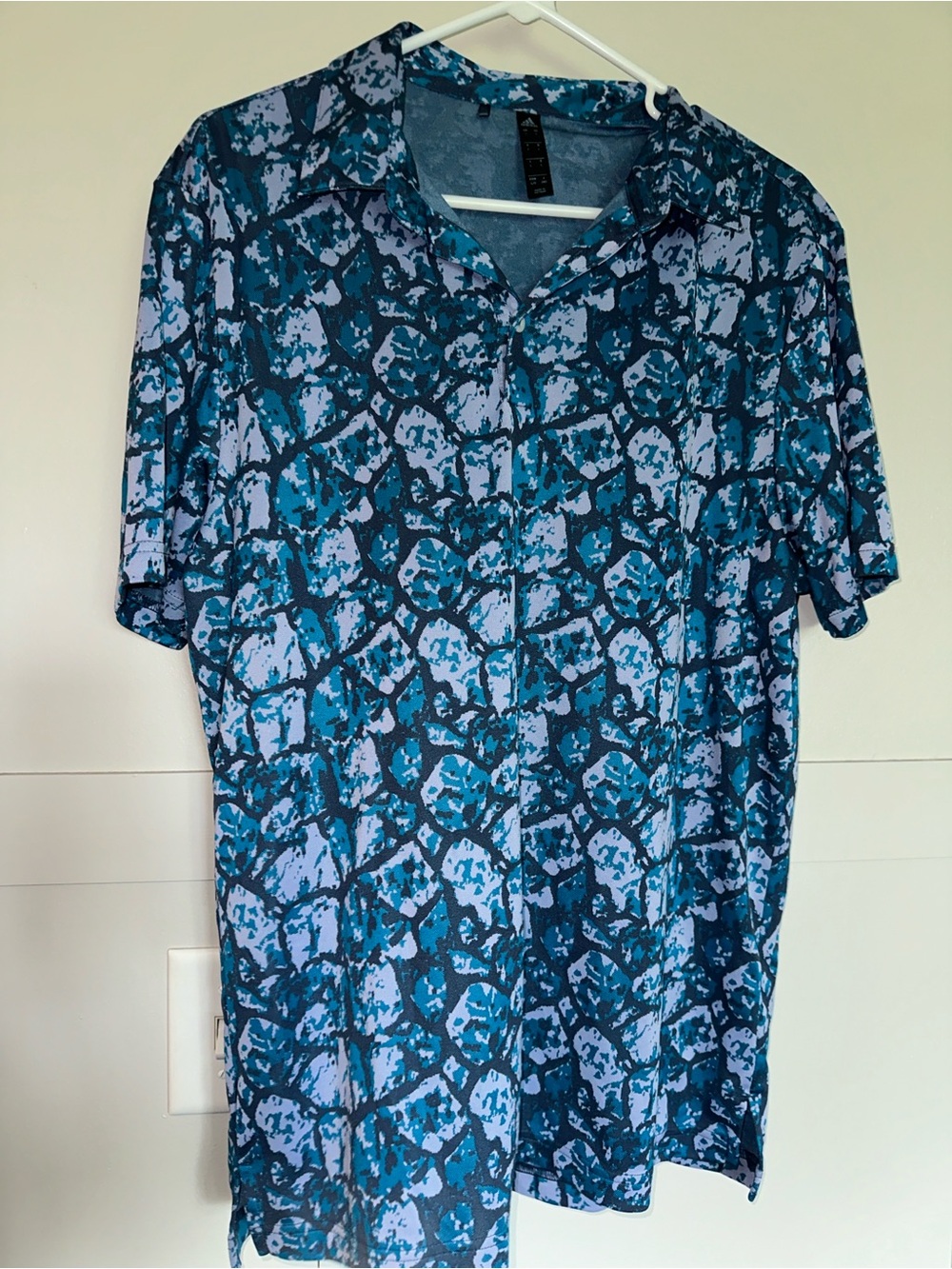 Men's Adidas Short-Sleeve Button Shirt in Teal & Blue Floral Print Golf